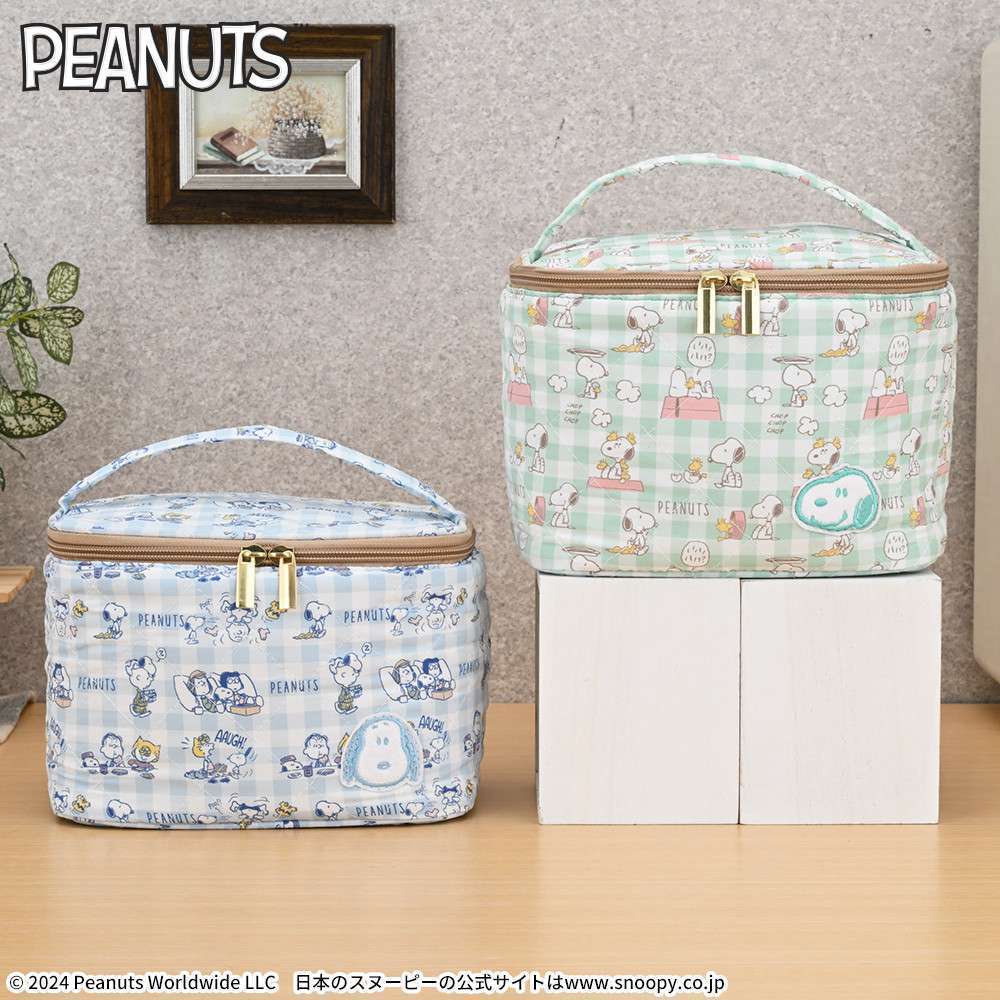 SNOOPY™ プレミアムキルティングバニティポーチ