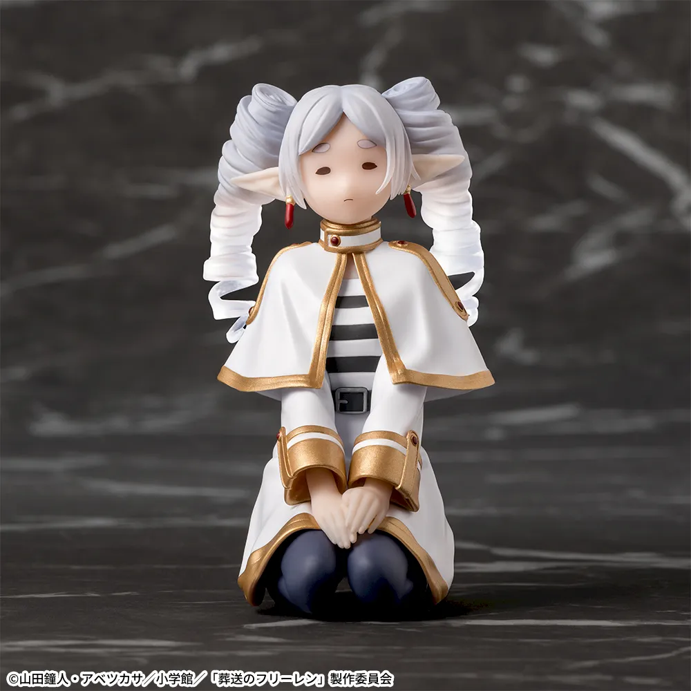 【セガUFOキャッチャーオンライン限定】葬送のフリーレンちょこのせプレミアムフィギュアフリーレン~縦ロールになっちゃった~(クリアVer.)