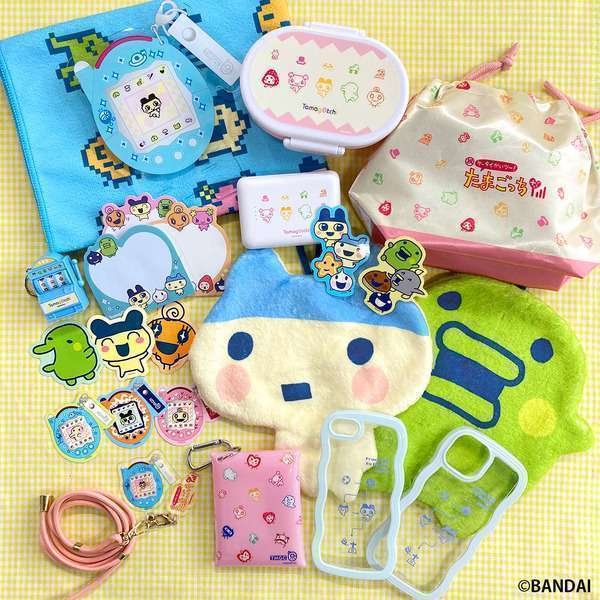 サンキューマートから『祝ケータイかいツー！たまごっちプラス』コラボ雑貨登場
