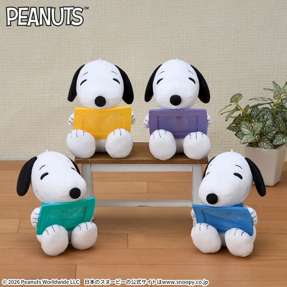 SNOOPY™フレーム付ぬいぐるみ