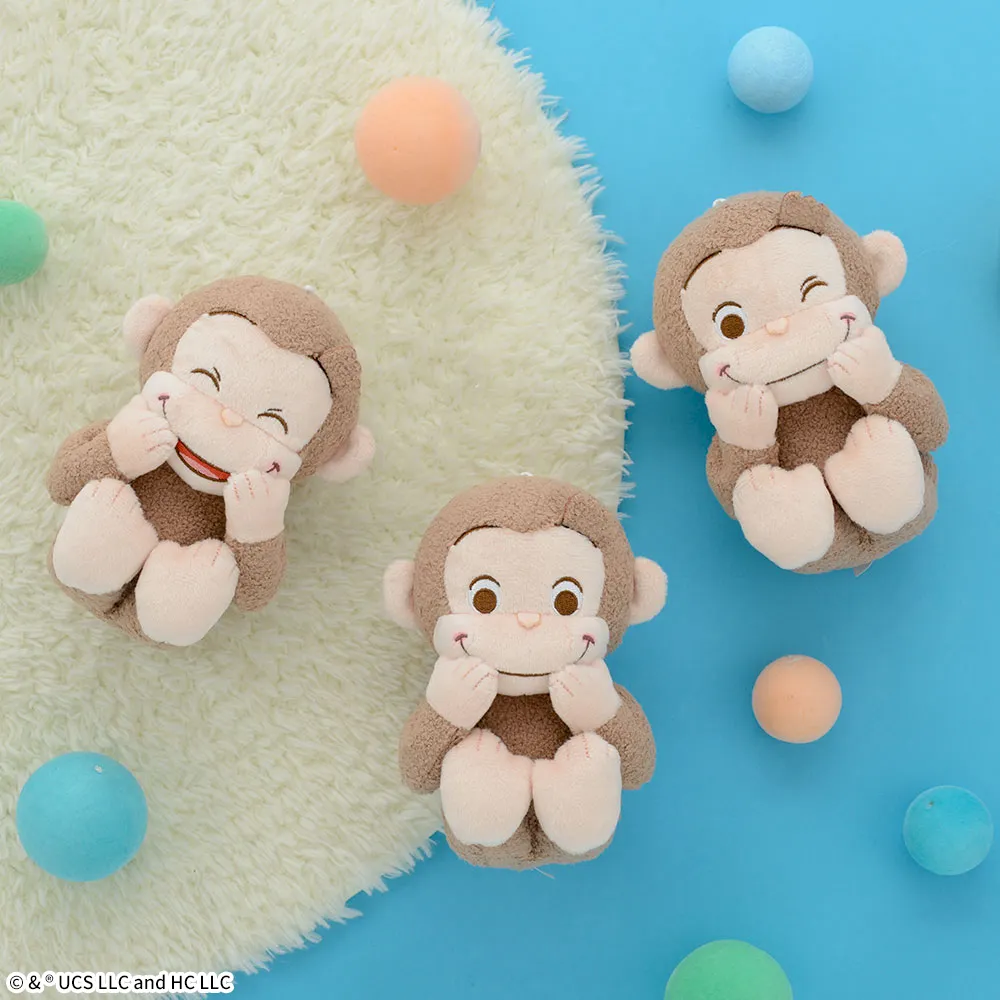 おさるのジョージぬいぐるみころりんポーズ